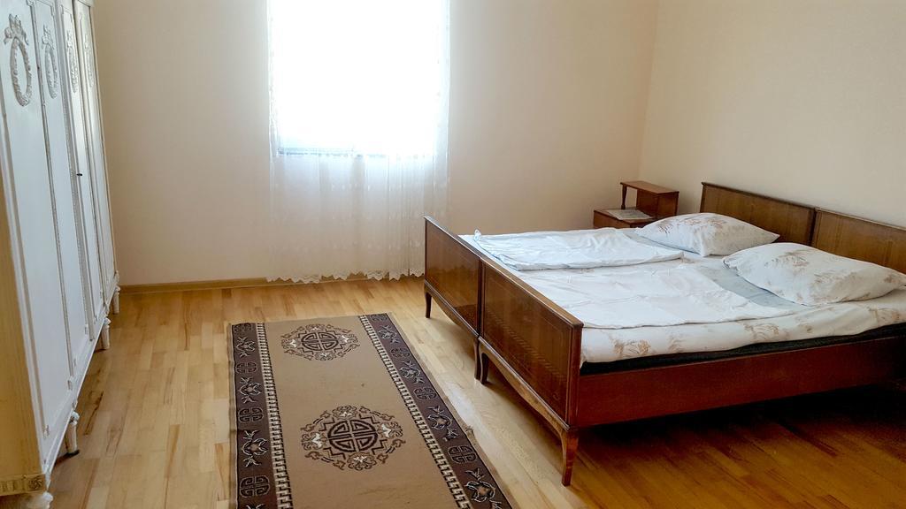 Medea'S Guest House Batumi Exterior photo